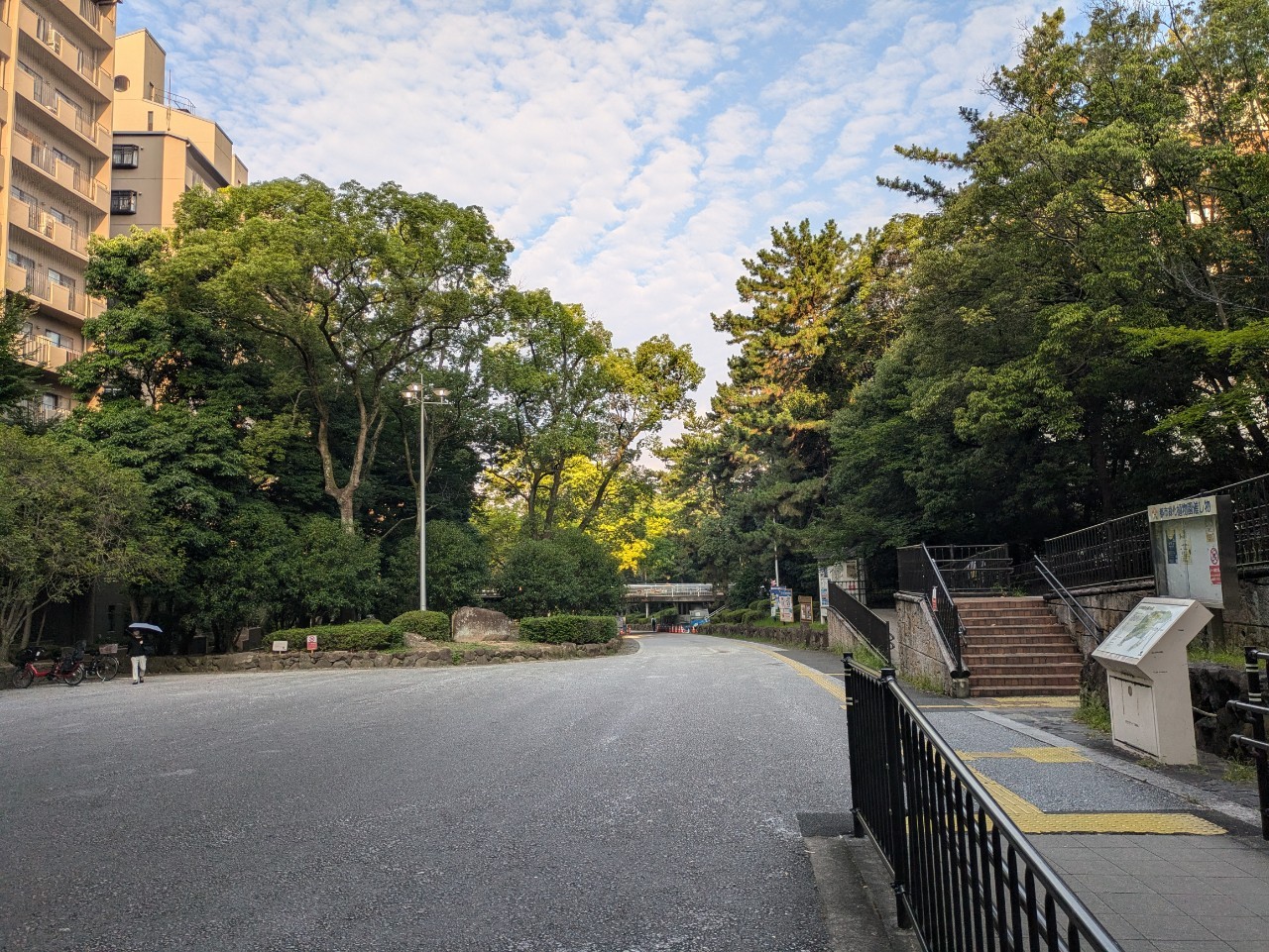 服部緑地公園に向かう道