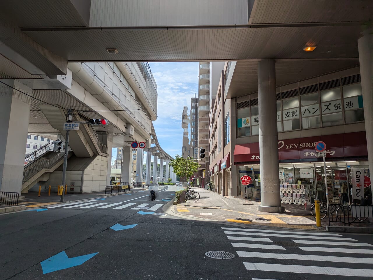 蛍池駅梅田方向