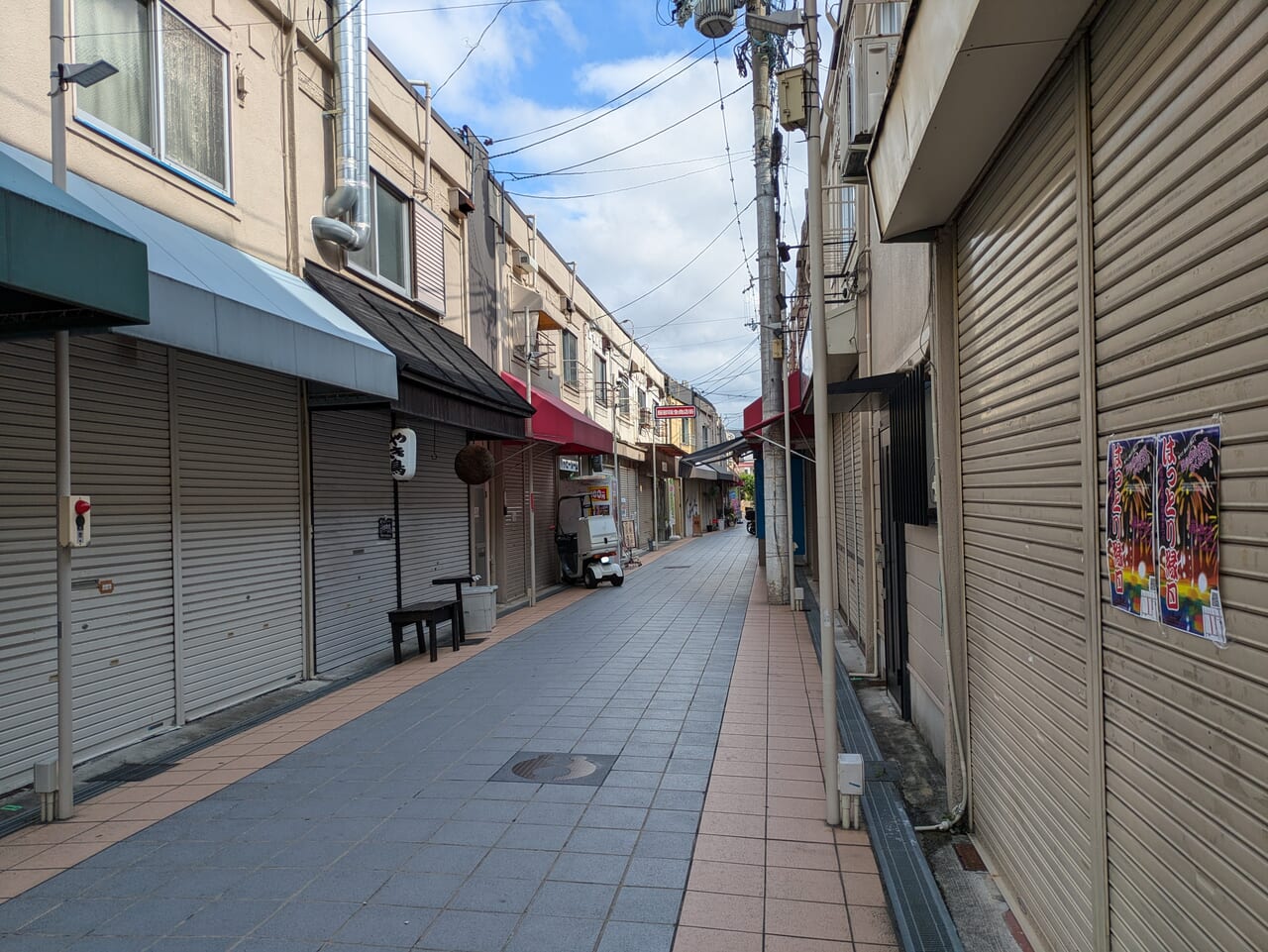 服部阪急商店街1