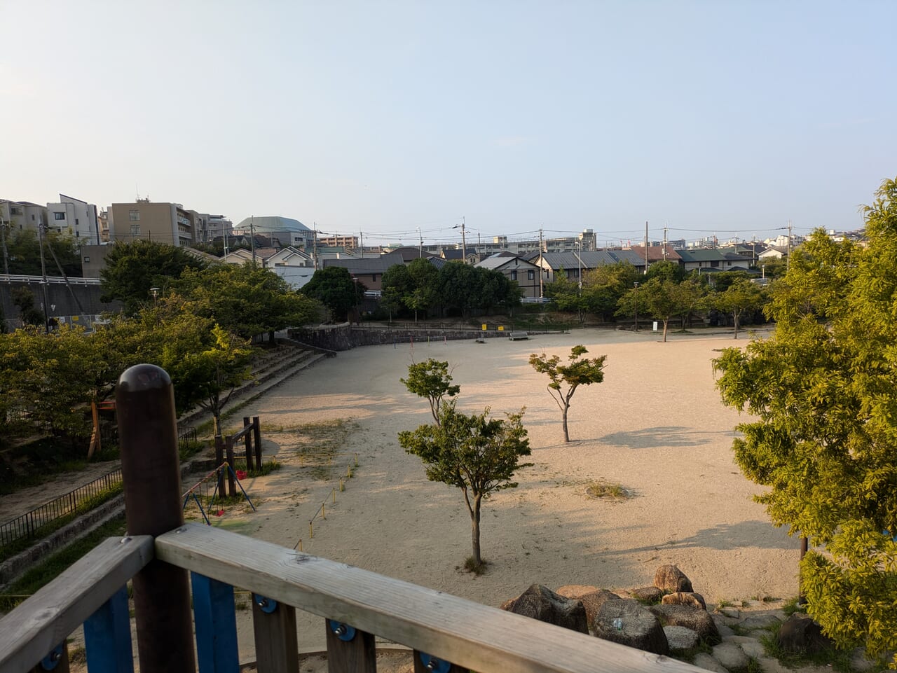 野畑南公園遊具から見下ろした公園