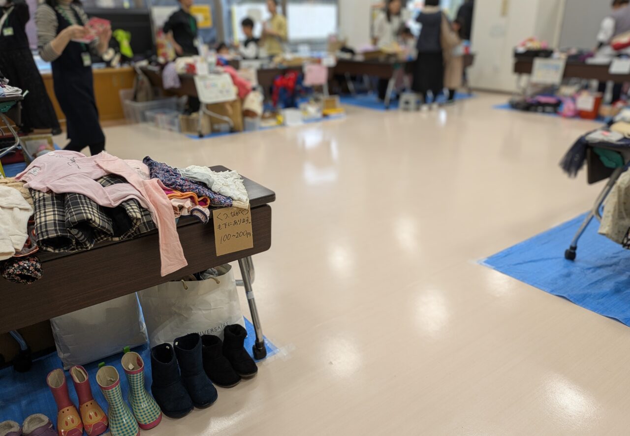 「親子ぐるぐるフェス」エコっ子フリマアプリコーナー