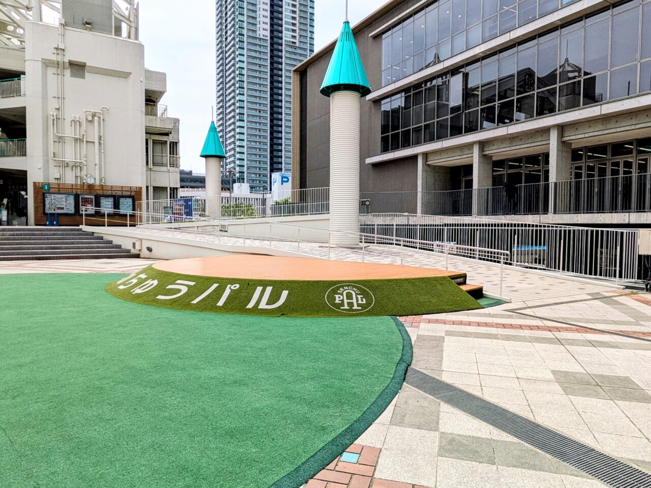 せんちゅうパル 北広場ステージ