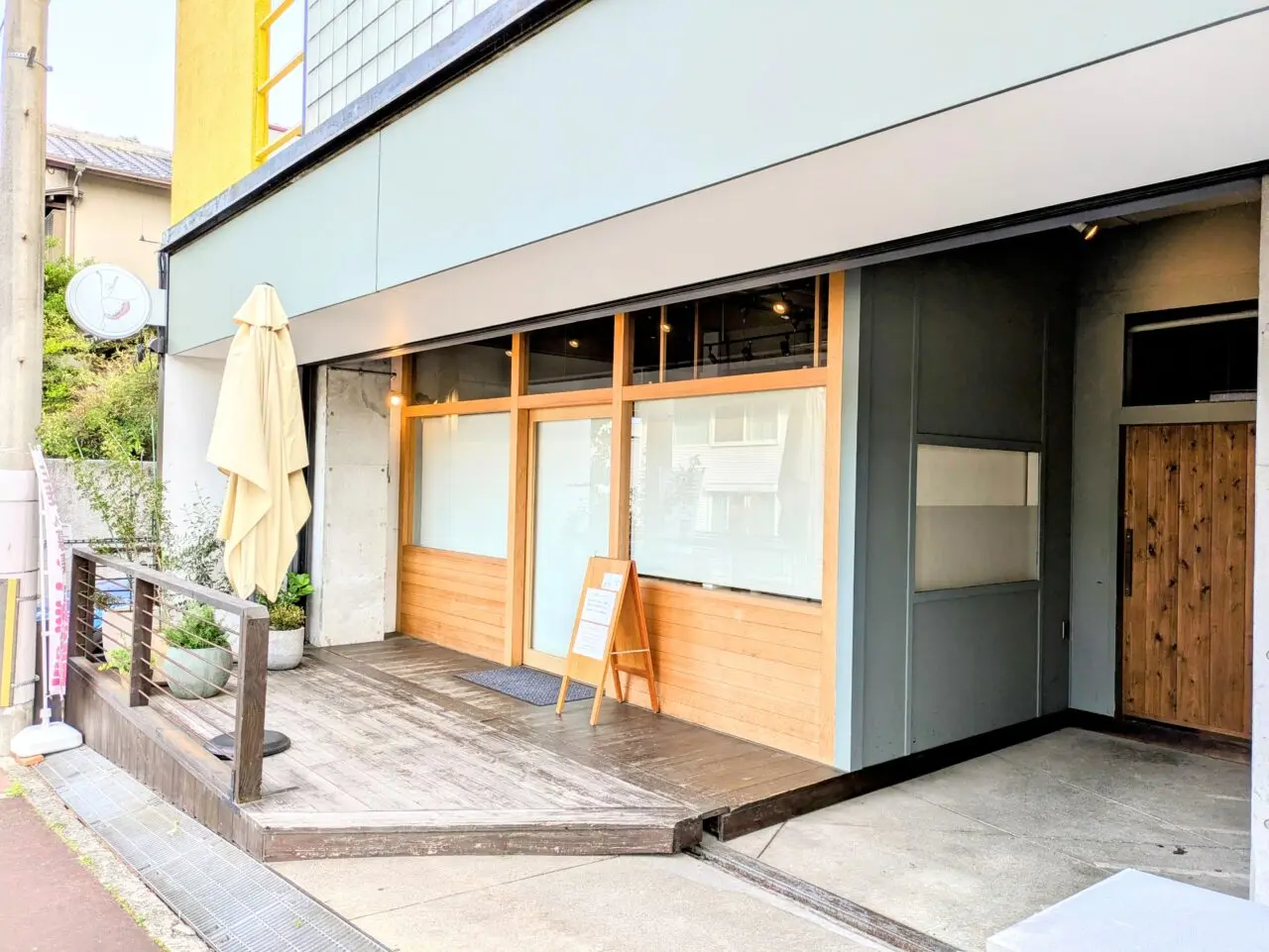 ラフルネ　店舗
