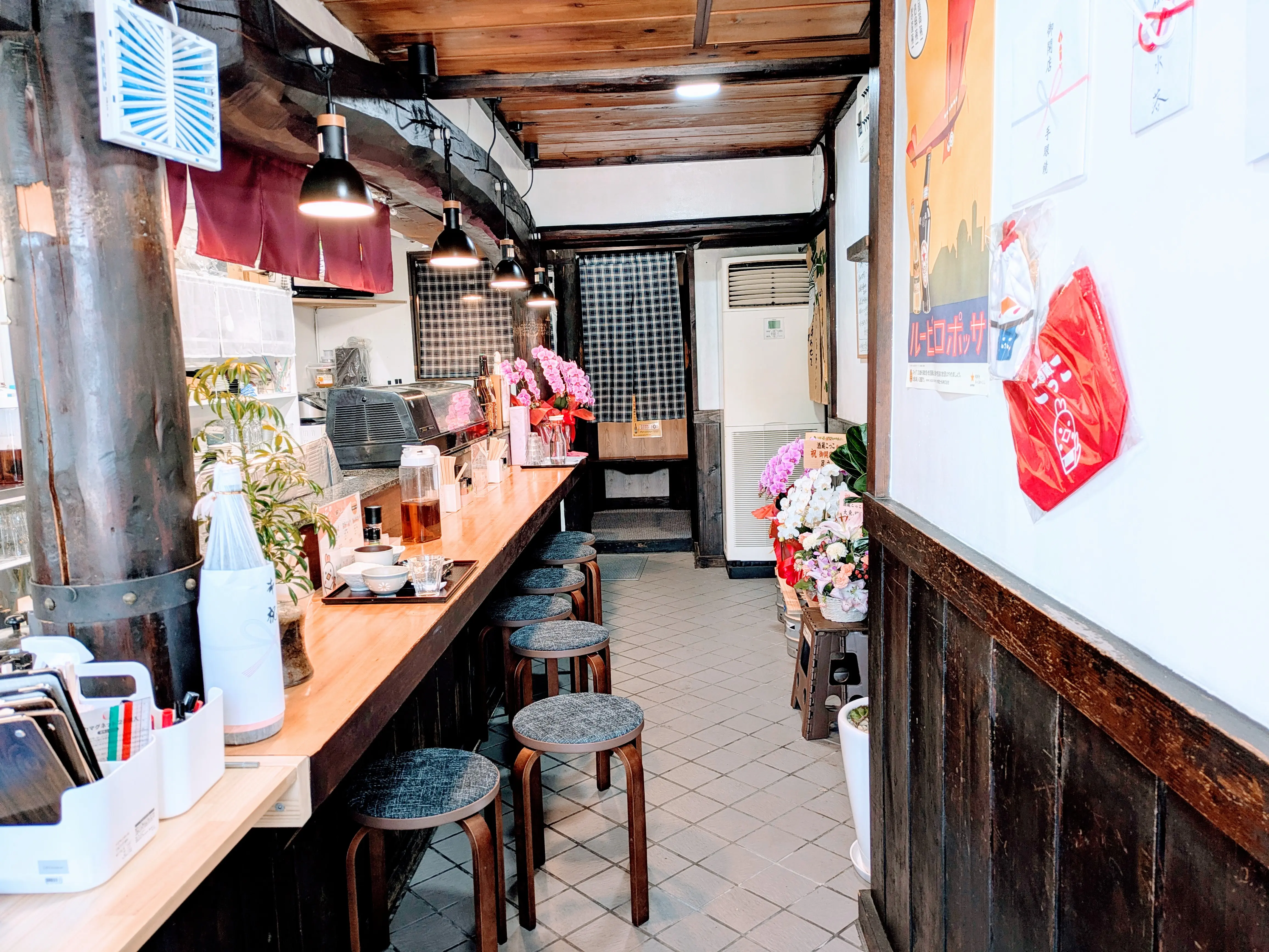 酒蔵こっこ　店内