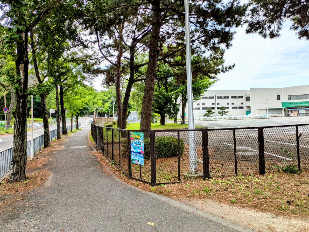 服部緑地waterland駐車場