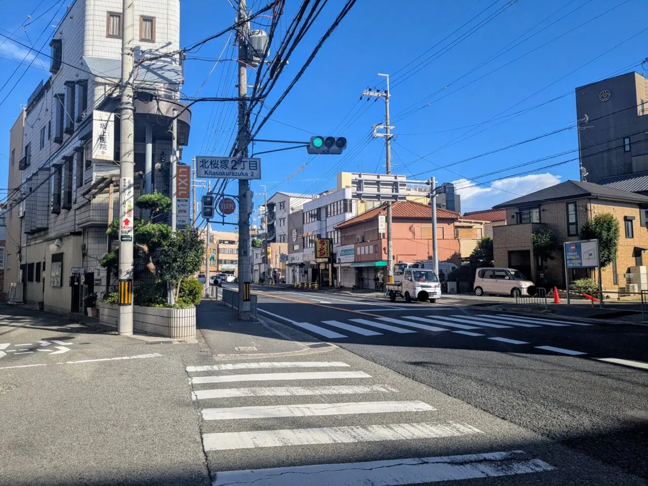 北桜塚2丁目の交差点