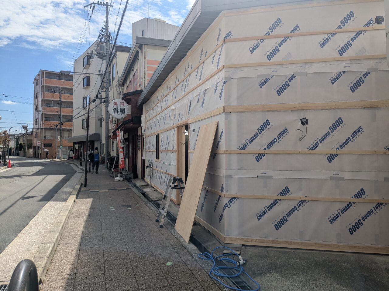 エトレ豊中の裏に新しいお店