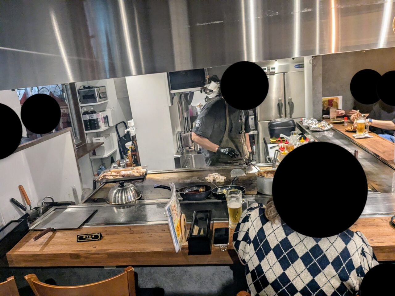 鉄板はうすたなぼたカウンター席