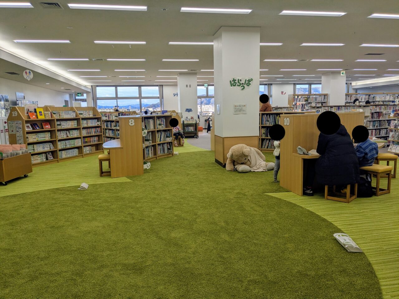蛍池図書館はらっぱ