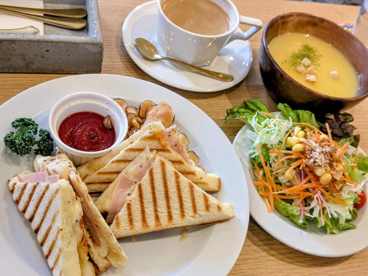 hmc-caféホットサンドランチセット